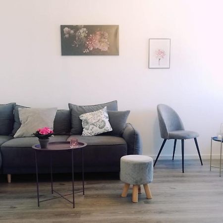 Apartman Aria Apartment Дуги Рат Екстериор снимка