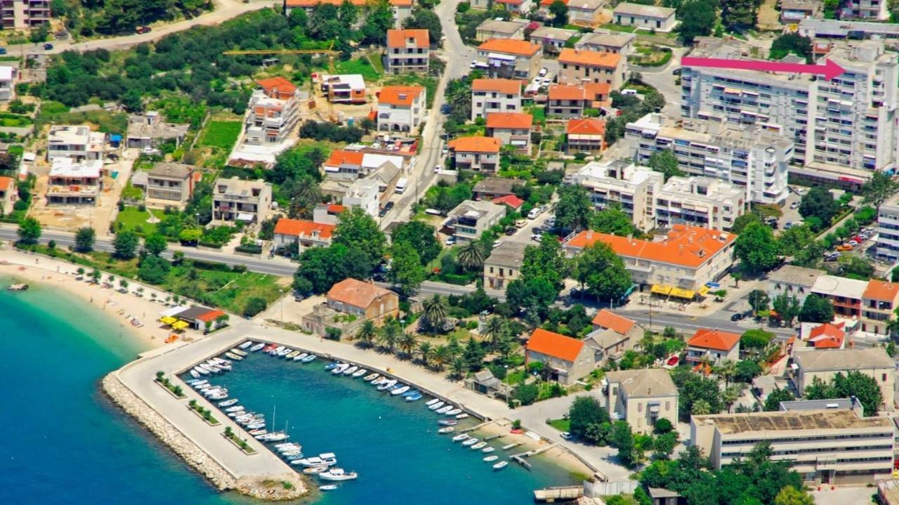 Apartman Aria Apartment Дуги Рат Екстериор снимка